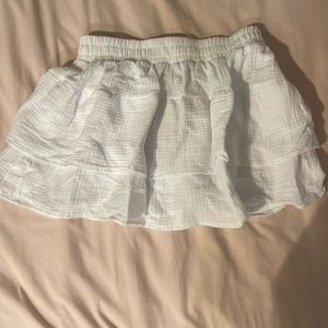 WHITE  RUFFLED PALMETTO MOON SKIRT